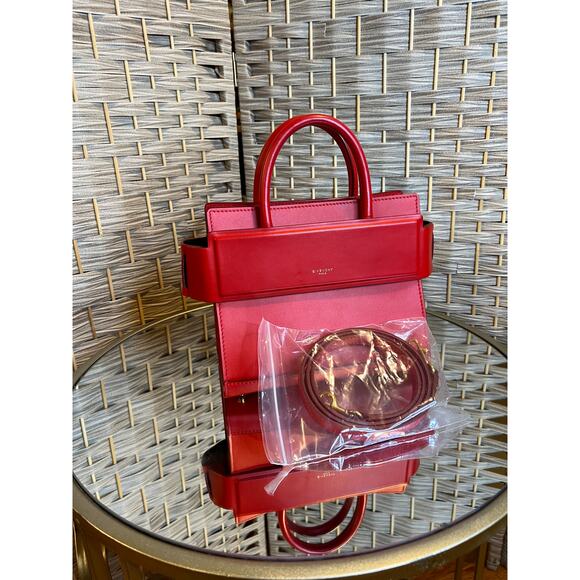 Givenchy Horizon Tote - Picture 14 of 14